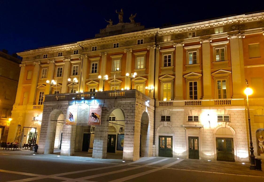 Aparthotel Torretta Eight Триест Екстериор снимка